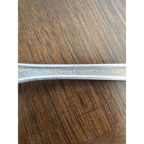 Vintage 1924 Simeon L & George H Rogers Co. Fork Oneida Ltd Silverplate Flatware - Picture 3 of 4